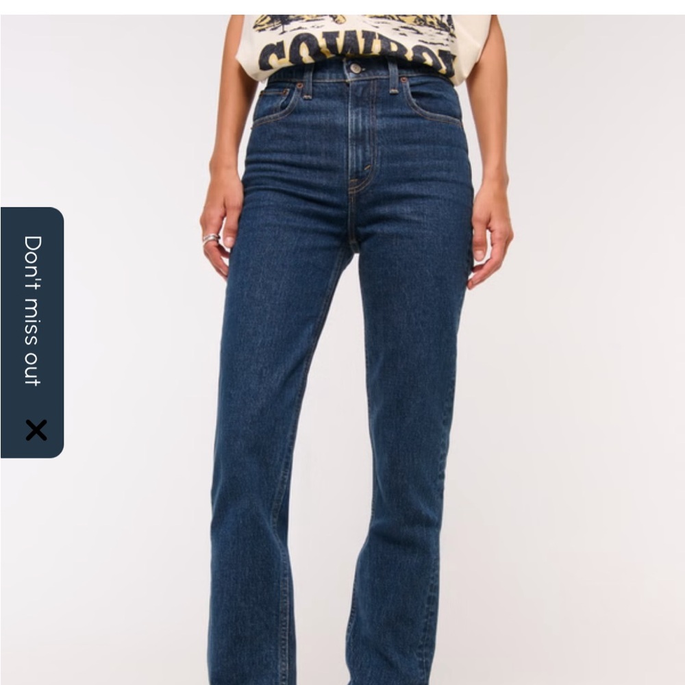 Curvy Abercrombie & Fitch in dark wash-  High Rise 90s Straight Jean